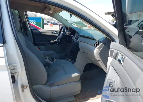 2007 Chrysler Pacifica z USA, uszkodzony, nr VIN 2A8GM48L37R195383
